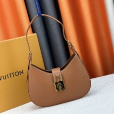 Louis Vuitton Hobo Bags